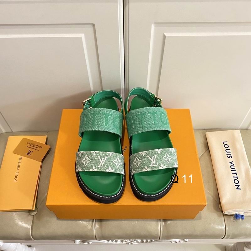 LV Women's Slippers 212